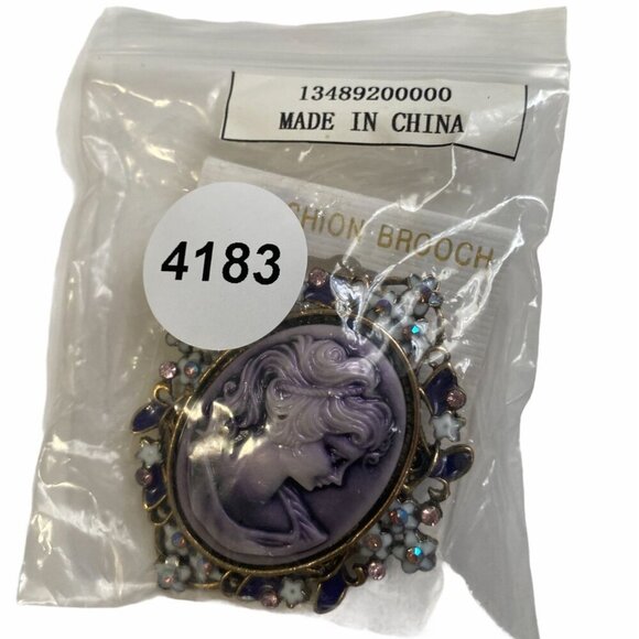 Victorian Cameo Pendant Brooch With Crystals Womens Wedding Jewelry Oval Shape - Picture 2 of 5